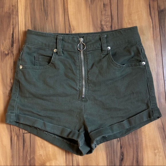 Forever 21 high rise army green denim shorts! - Picture 1 of 3
